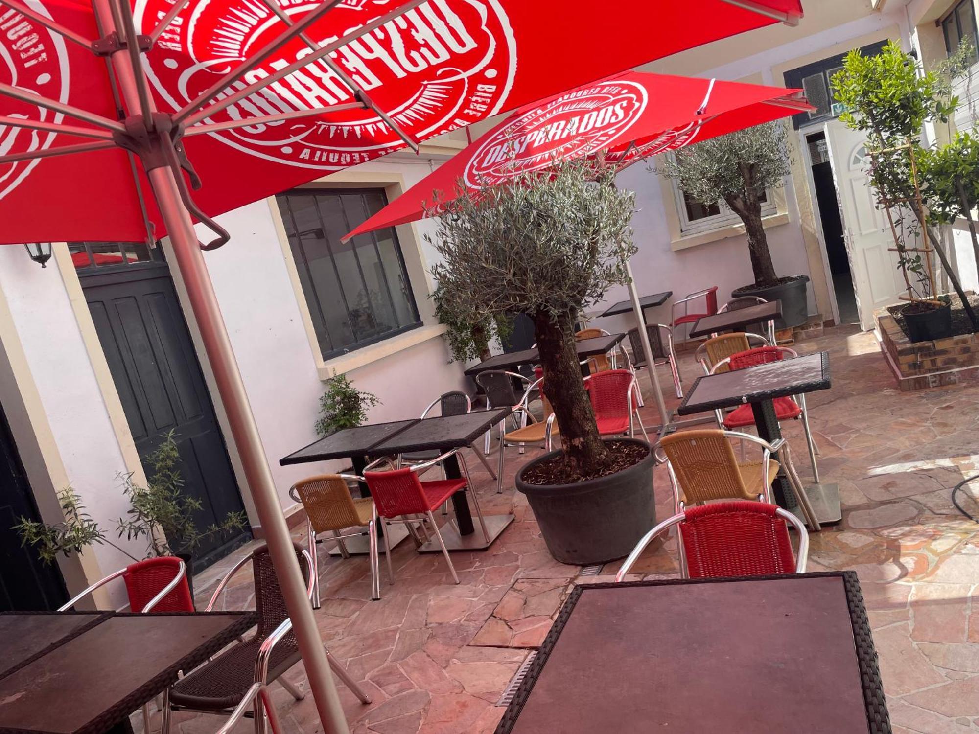 Hotel & Restaurant Isvara Breteuil Esterno foto